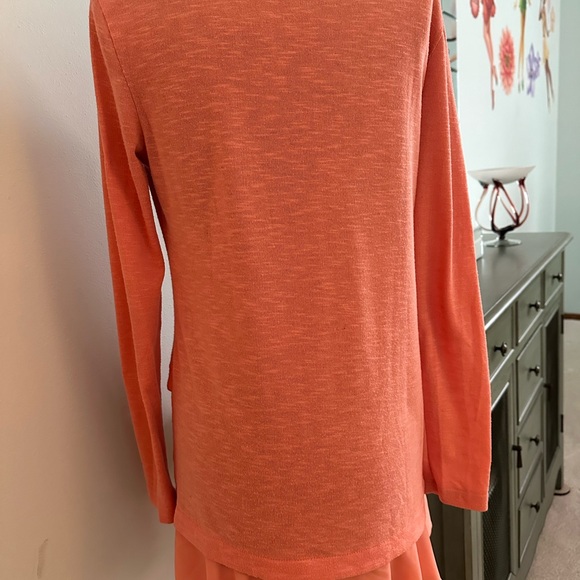 Tunic top with flounce bottom ~ worn once ~ - Picture 5 of 7